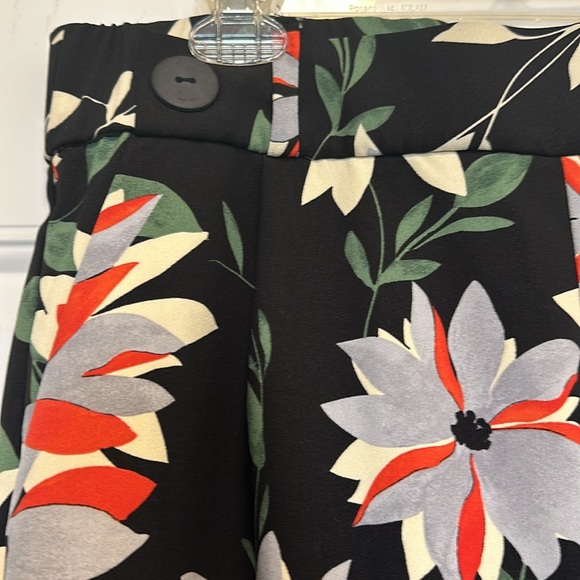 ZARA Flowy floral pant - Picture 3 of 5